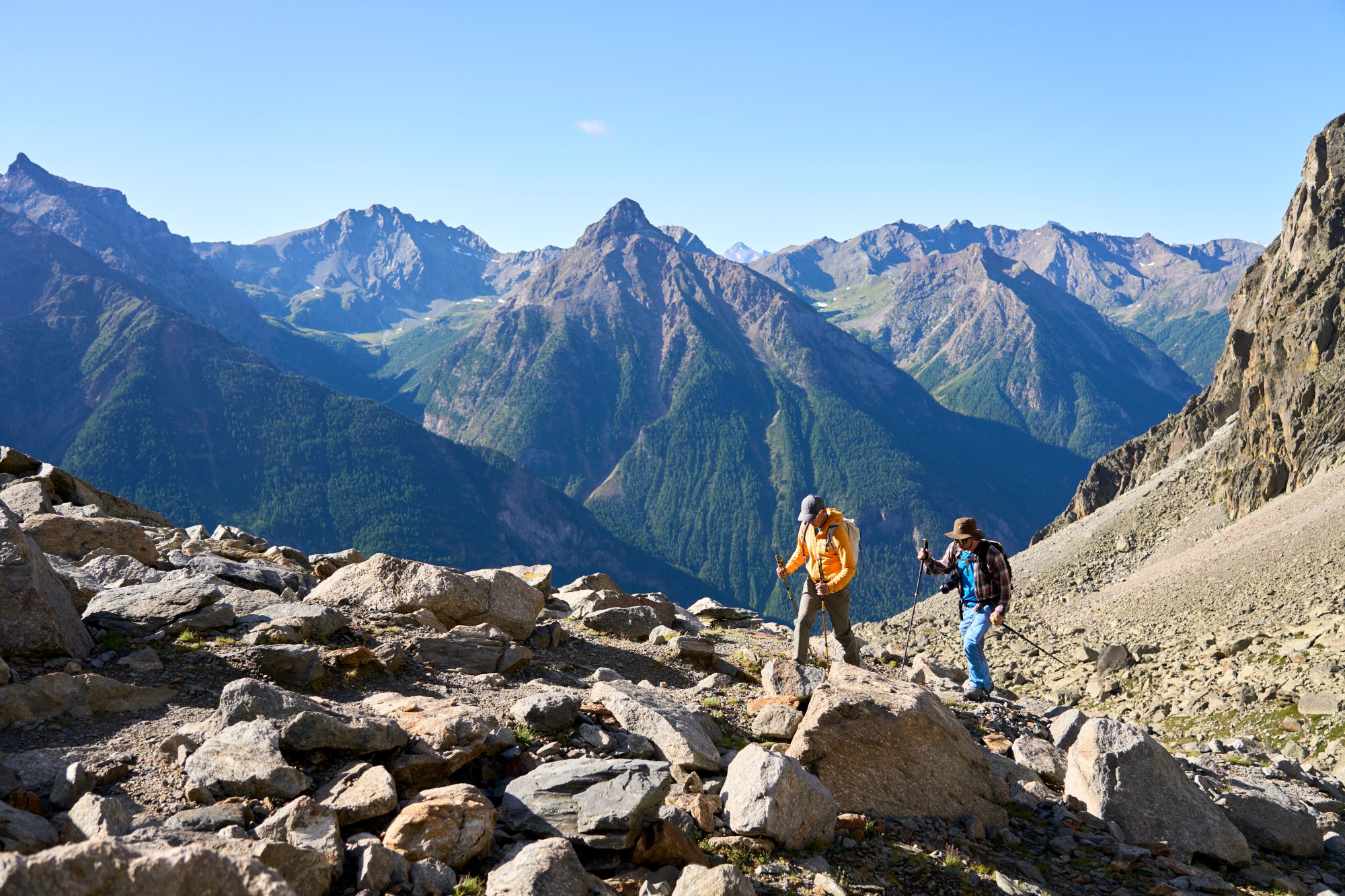 walking-aosta-valley-italy
