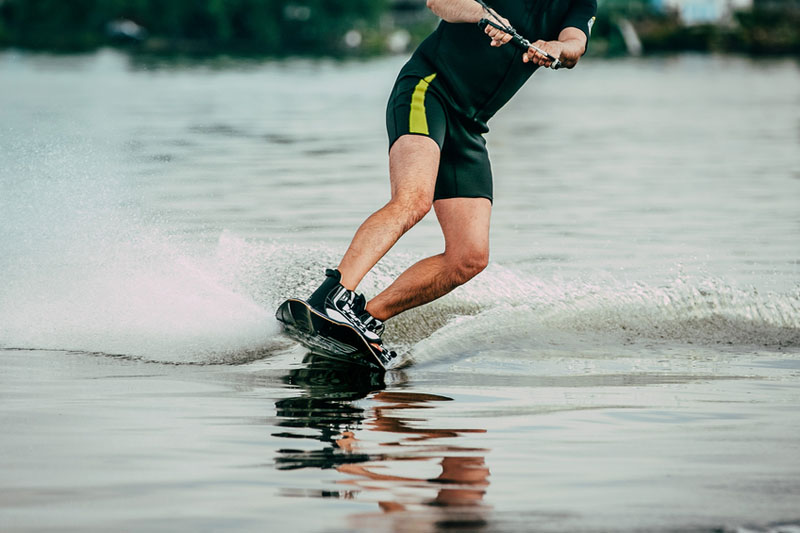 Beginners-Wakeboarding-Tricks-Tips-Videos-Stance.jpg