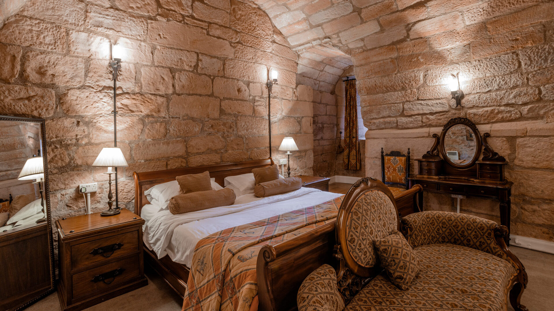 dalhousie-castle-scotland-interior