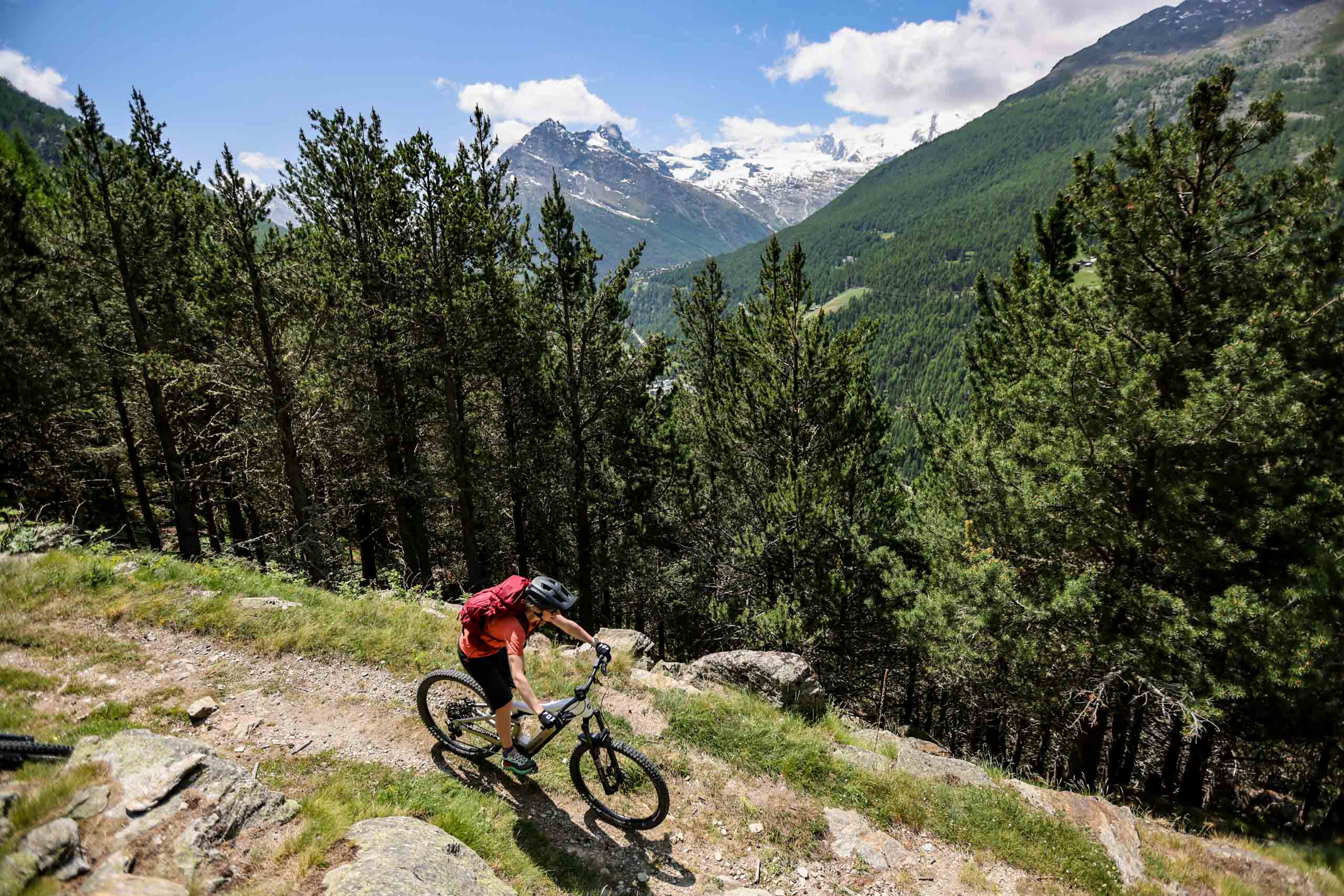 biking-saastal-switzerland