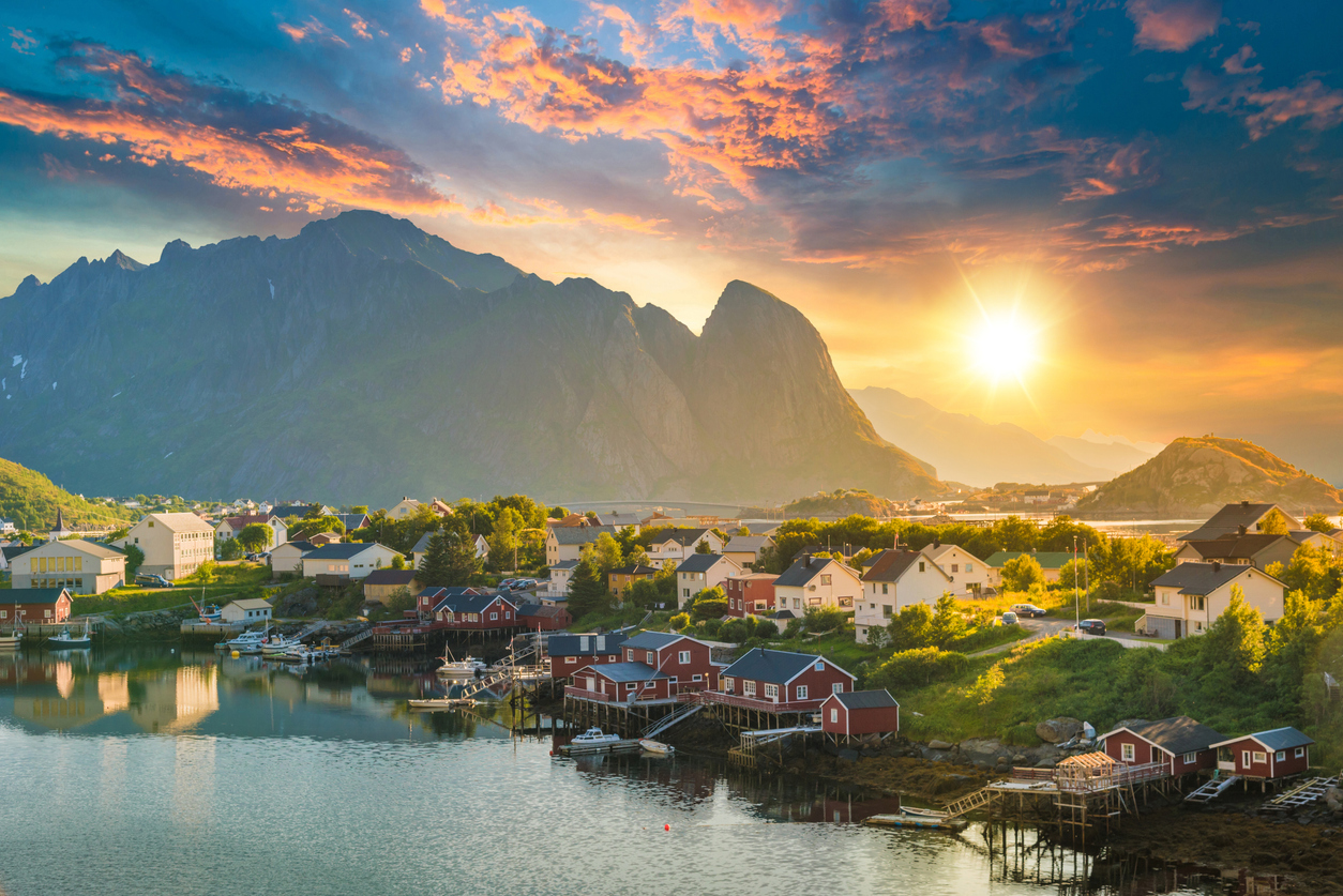 Lofoten-Islands-in-Norway-with-sunset.jpg