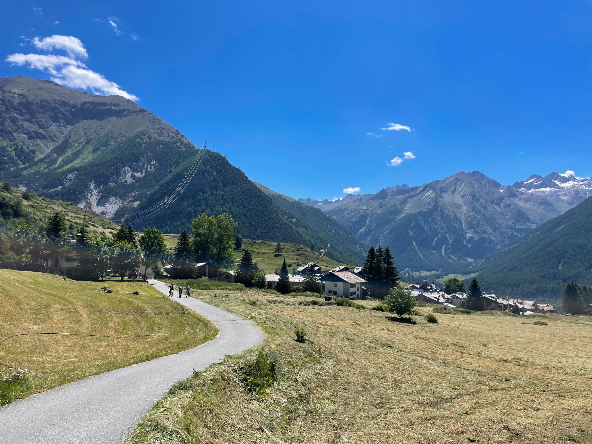 cycling-aosta-valley-italy