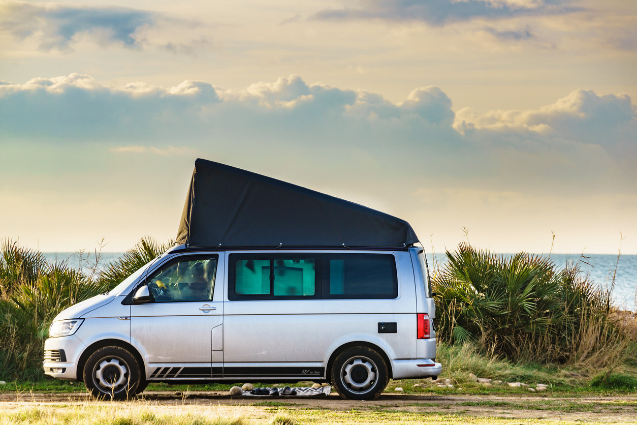volkswagen-transporter-campervan-on-beach