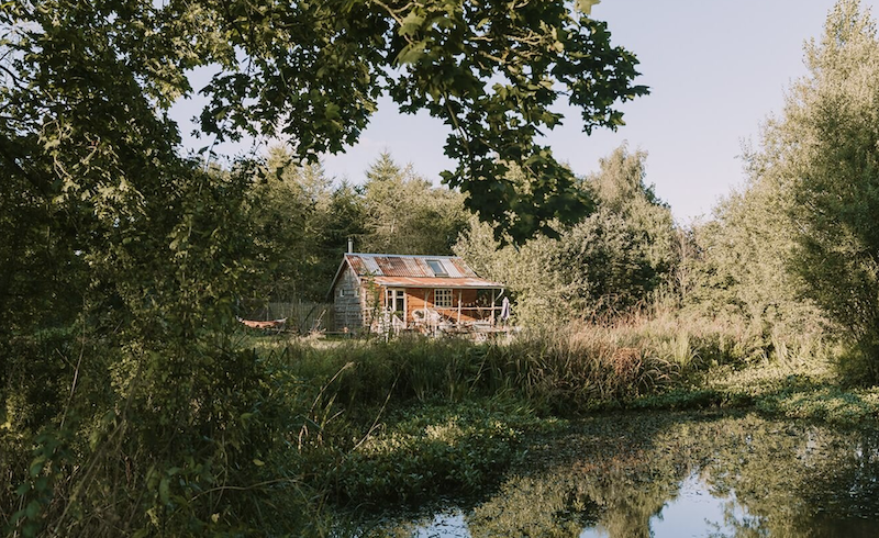 albion-nights-norfolk-cabin-exterior
