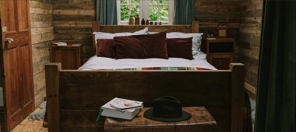 albion-nights-norfolk-cabin-interior