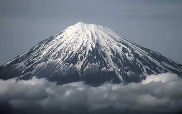 highest mountain in japan mount fuji