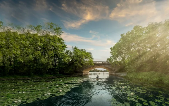 Minnesota USA minneapolis chainoflakes kayak dreamstatephotoillus ryantaylor horiz extend revised